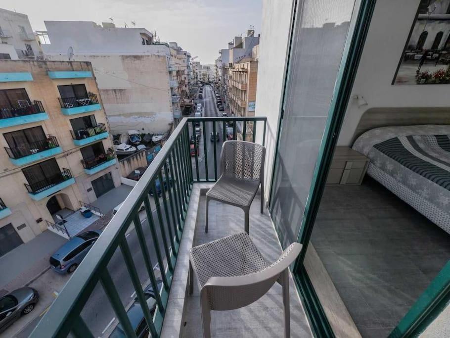 Top Floor Apt With Common Pool Close To All Amenities San Pawl il-Baħar Zewnętrze zdjęcie