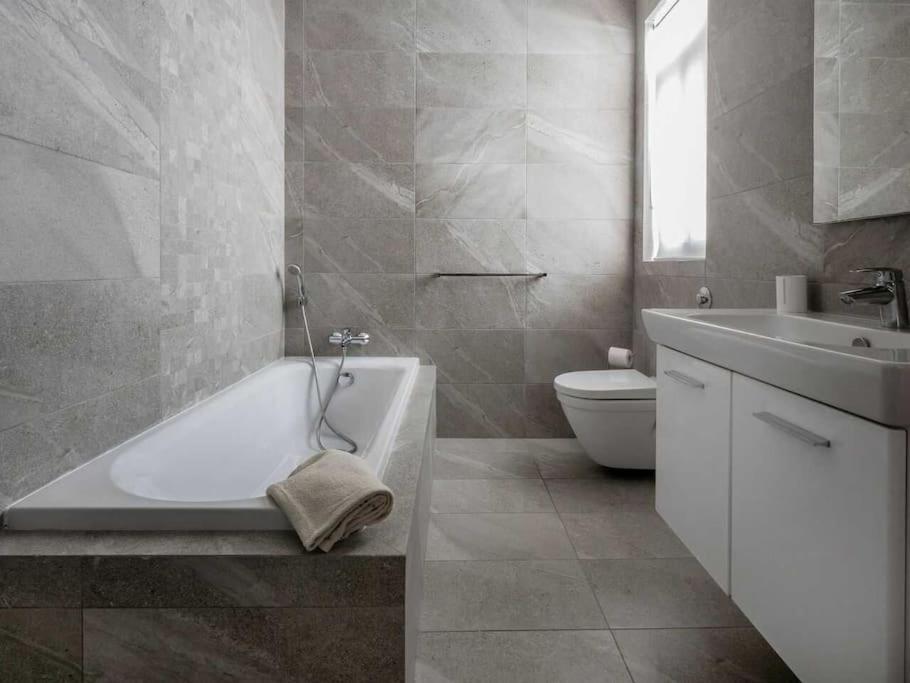 Top Floor Apt With Common Pool Close To All Amenities San Pawl il-Baħar Zewnętrze zdjęcie