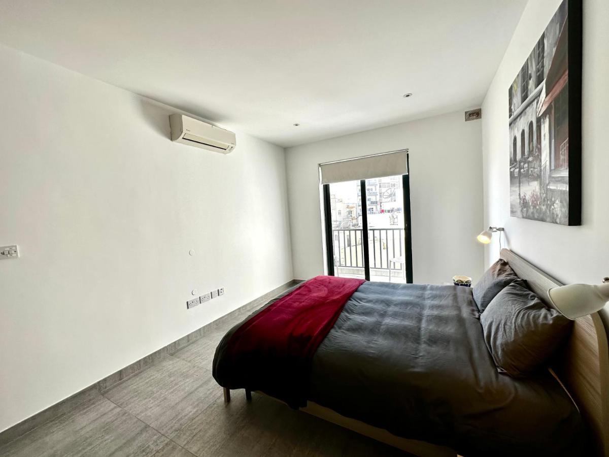 Top Floor Apt With Common Pool Close To All Amenities San Pawl il-Baħar Zewnętrze zdjęcie