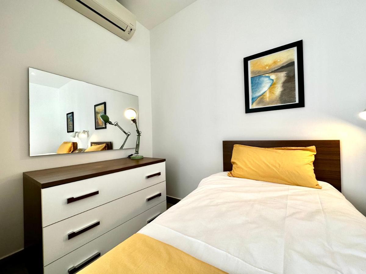 Top Floor Apt With Common Pool Close To All Amenities San Pawl il-Baħar Zewnętrze zdjęcie
