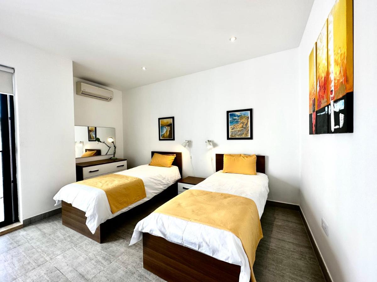 Top Floor Apt With Common Pool Close To All Amenities San Pawl il-Baħar Zewnętrze zdjęcie