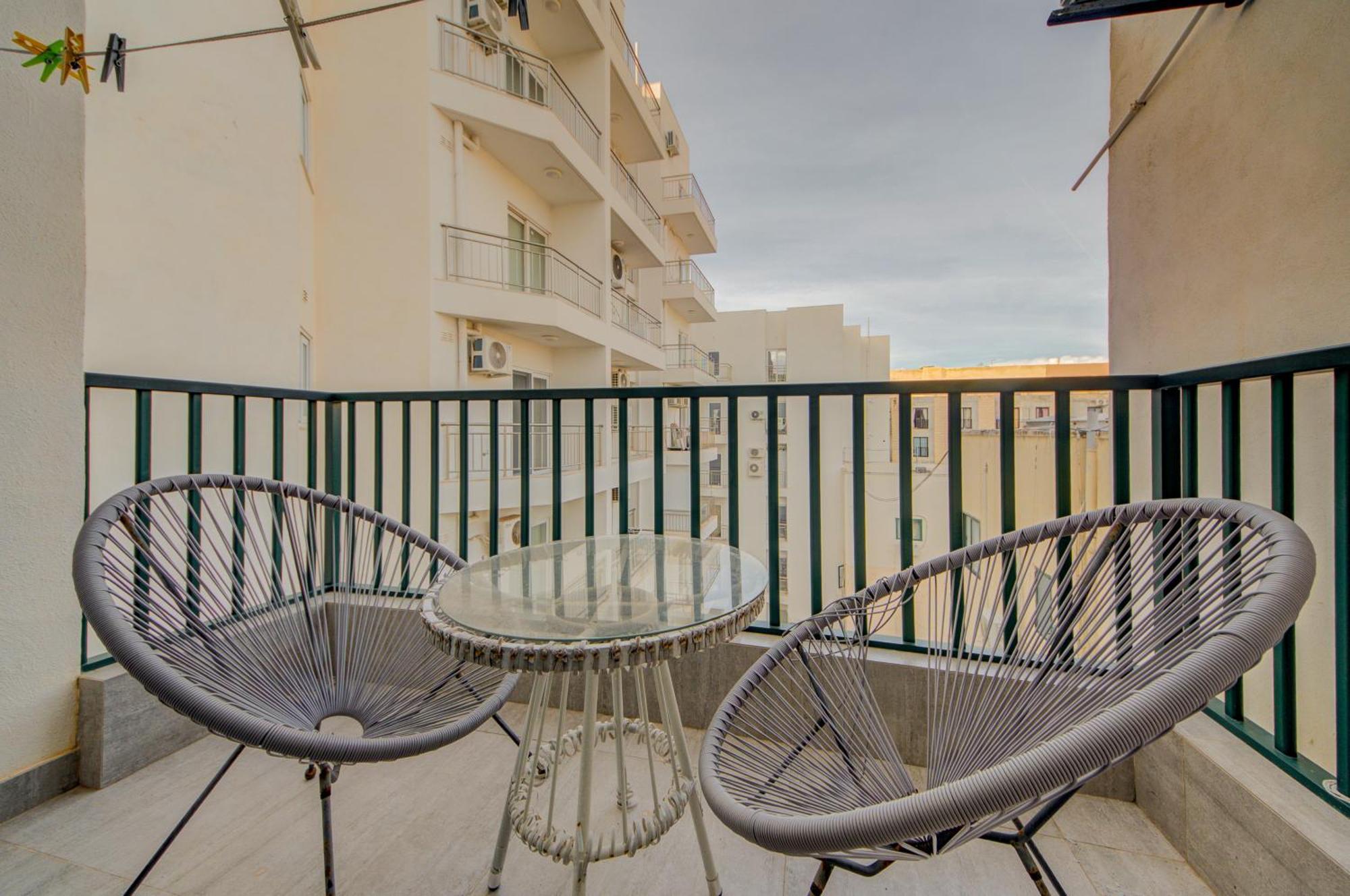 Top Floor Apt With Common Pool Close To All Amenities San Pawl il-Baħar Zewnętrze zdjęcie