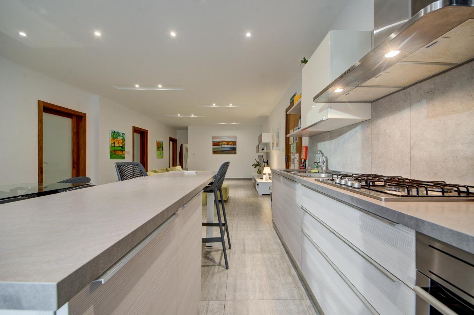 Top Floor Apt With Common Pool Close To All Amenities San Pawl il-Baħar Zewnętrze zdjęcie