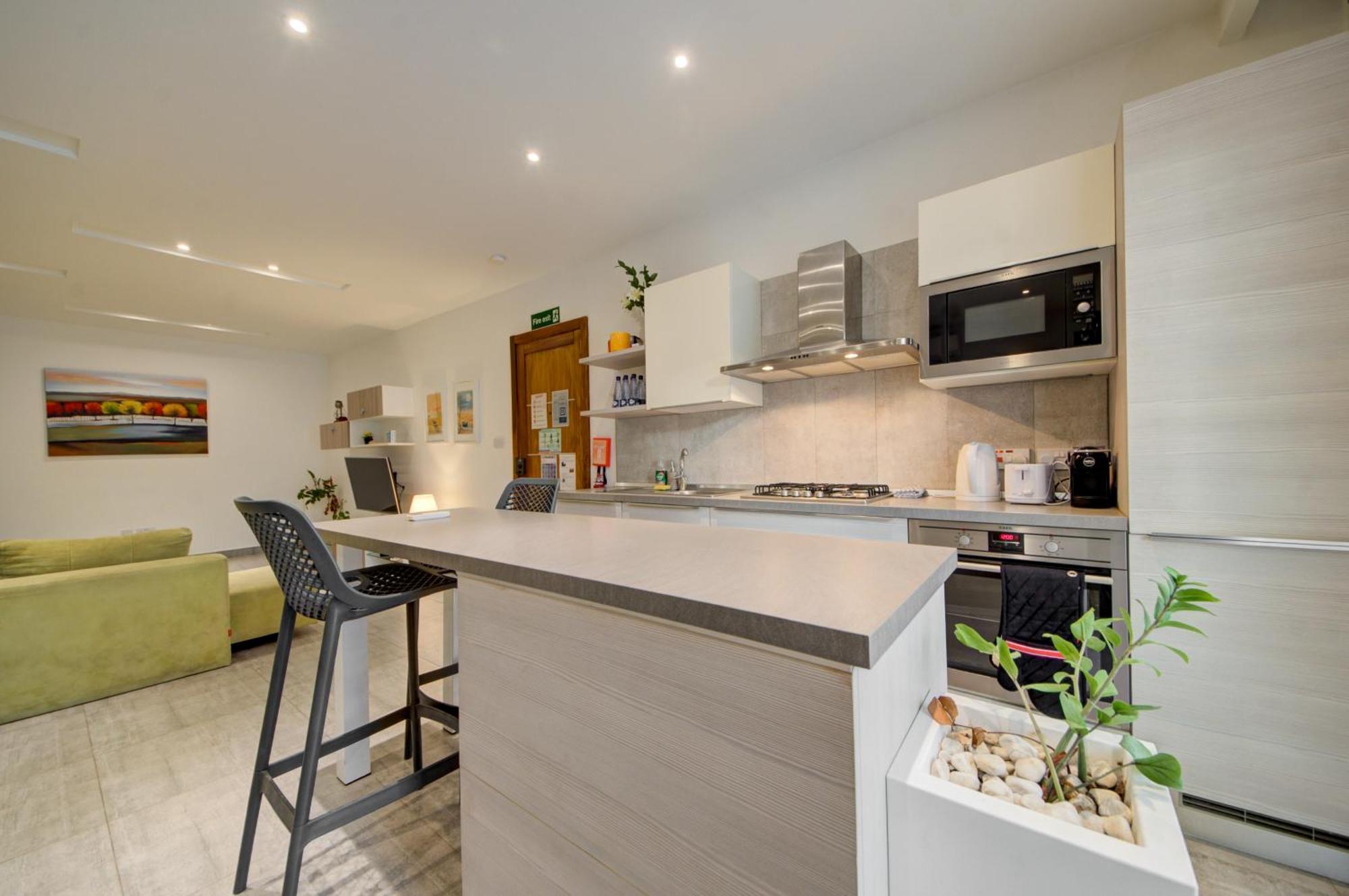 Top Floor Apt With Common Pool Close To All Amenities San Pawl il-Baħar Zewnętrze zdjęcie