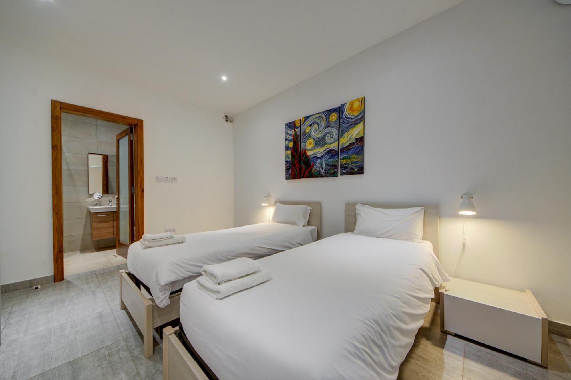 Top Floor Apt With Common Pool Close To All Amenities San Pawl il-Baħar Zewnętrze zdjęcie