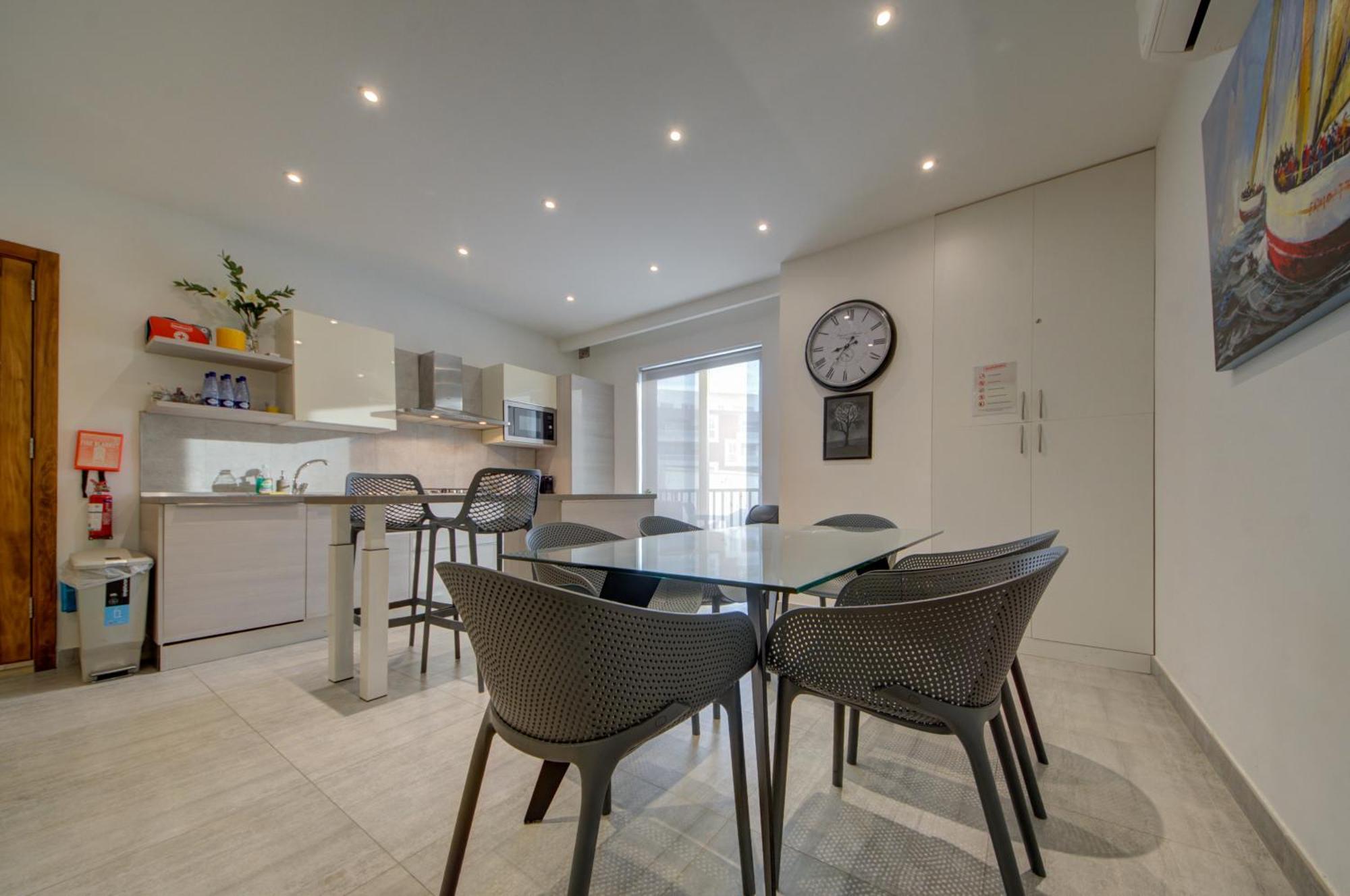 Top Floor Apt With Common Pool Close To All Amenities San Pawl il-Baħar Zewnętrze zdjęcie