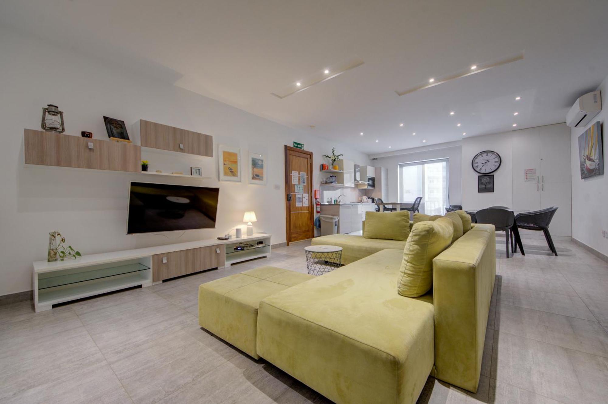 Top Floor Apt With Common Pool Close To All Amenities San Pawl il-Baħar Zewnętrze zdjęcie