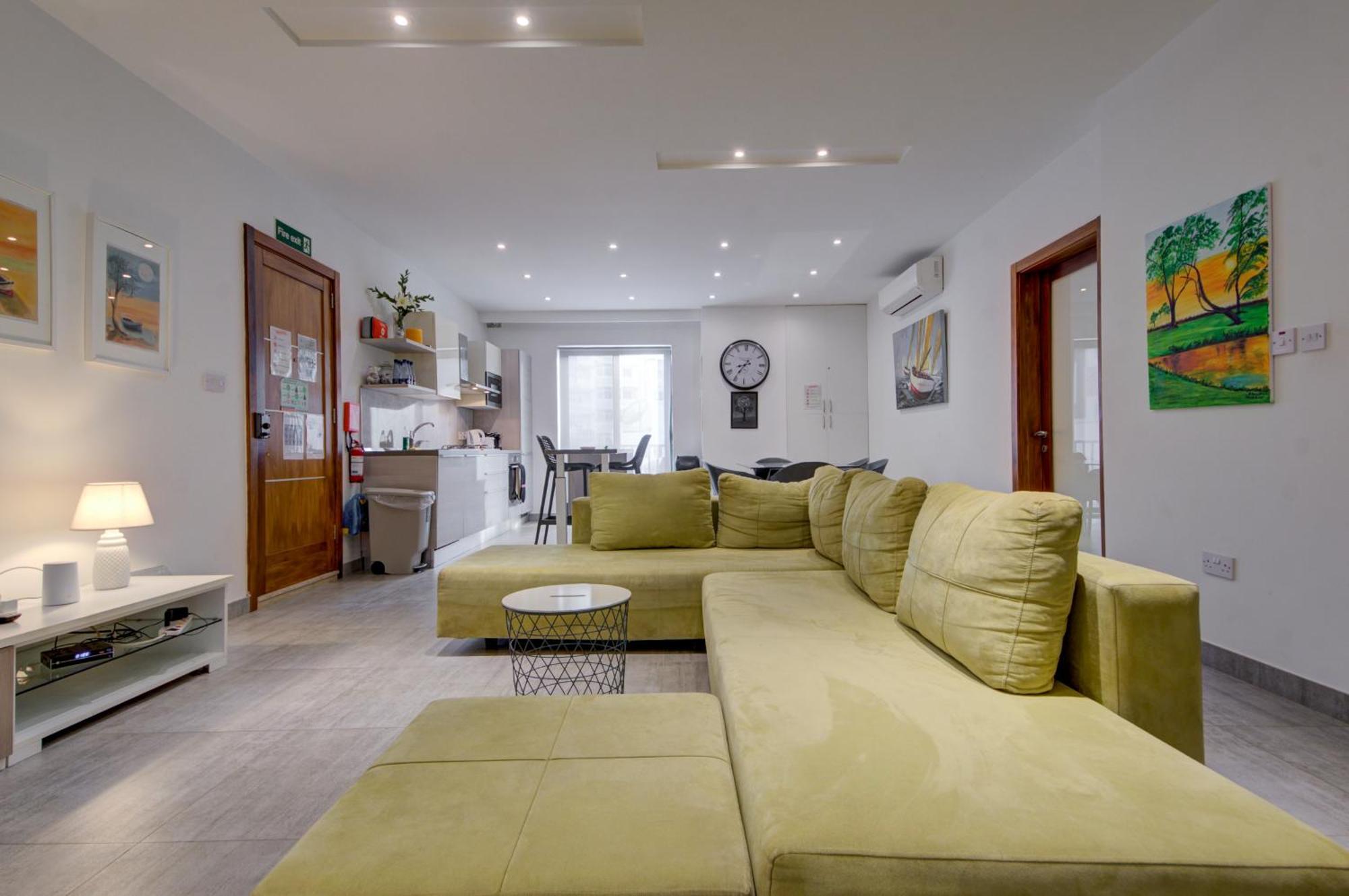 Top Floor Apt With Common Pool Close To All Amenities San Pawl il-Baħar Zewnętrze zdjęcie
