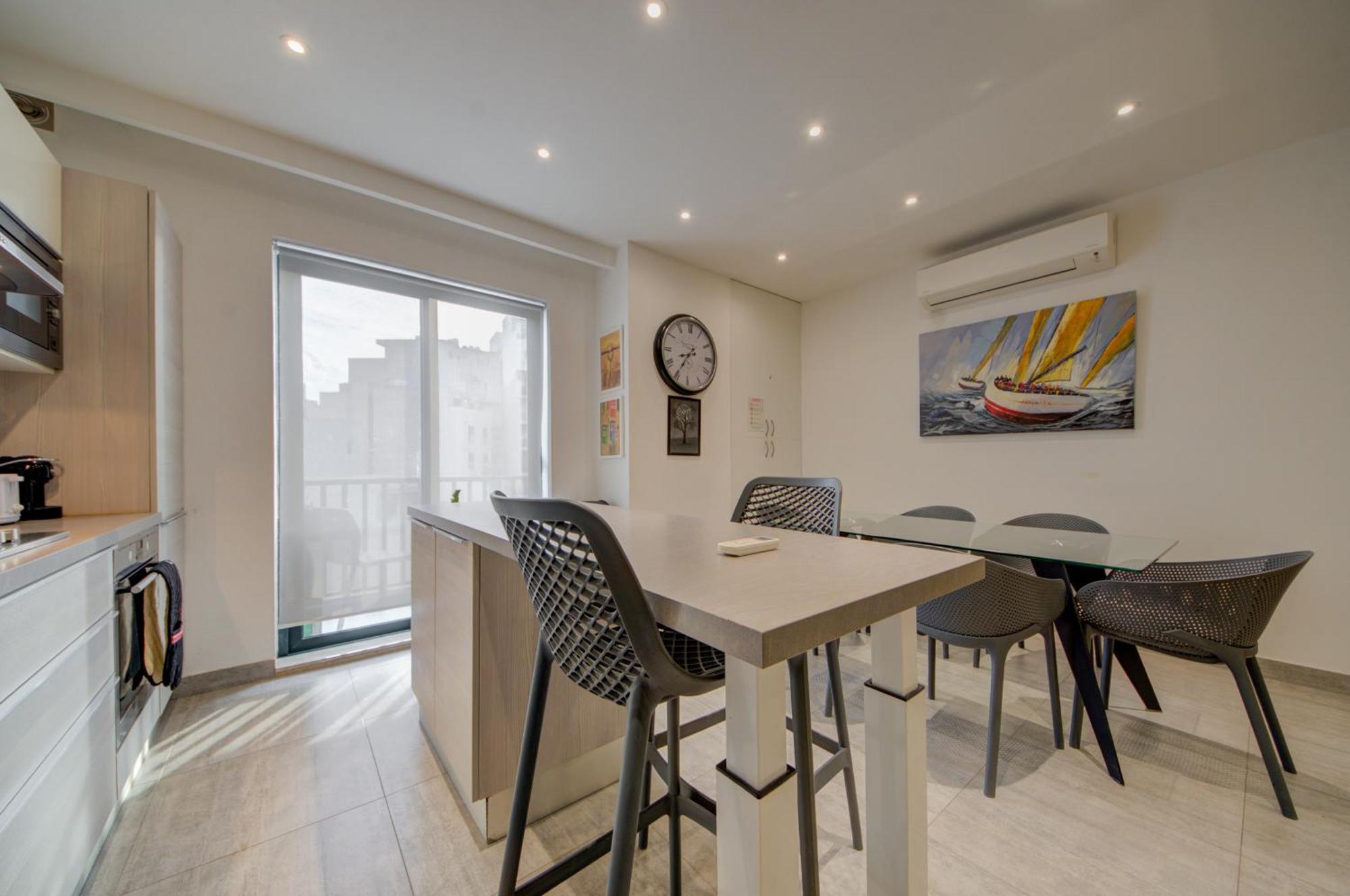 Top Floor Apt With Common Pool Close To All Amenities San Pawl il-Baħar Zewnętrze zdjęcie